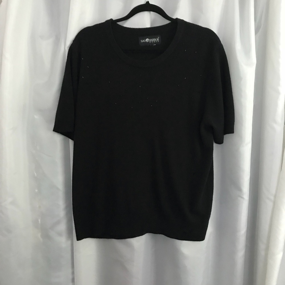 Women’s lightweight sweater